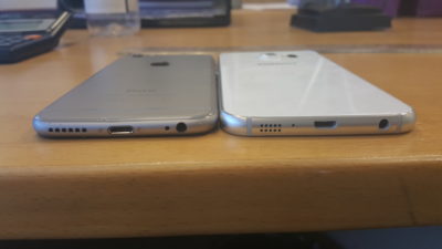 Если смотреть на эти телефоны под определенным углом, может показаться, что дизайнеры Apple и Samsung однажды провели вместе дружеский вечер.